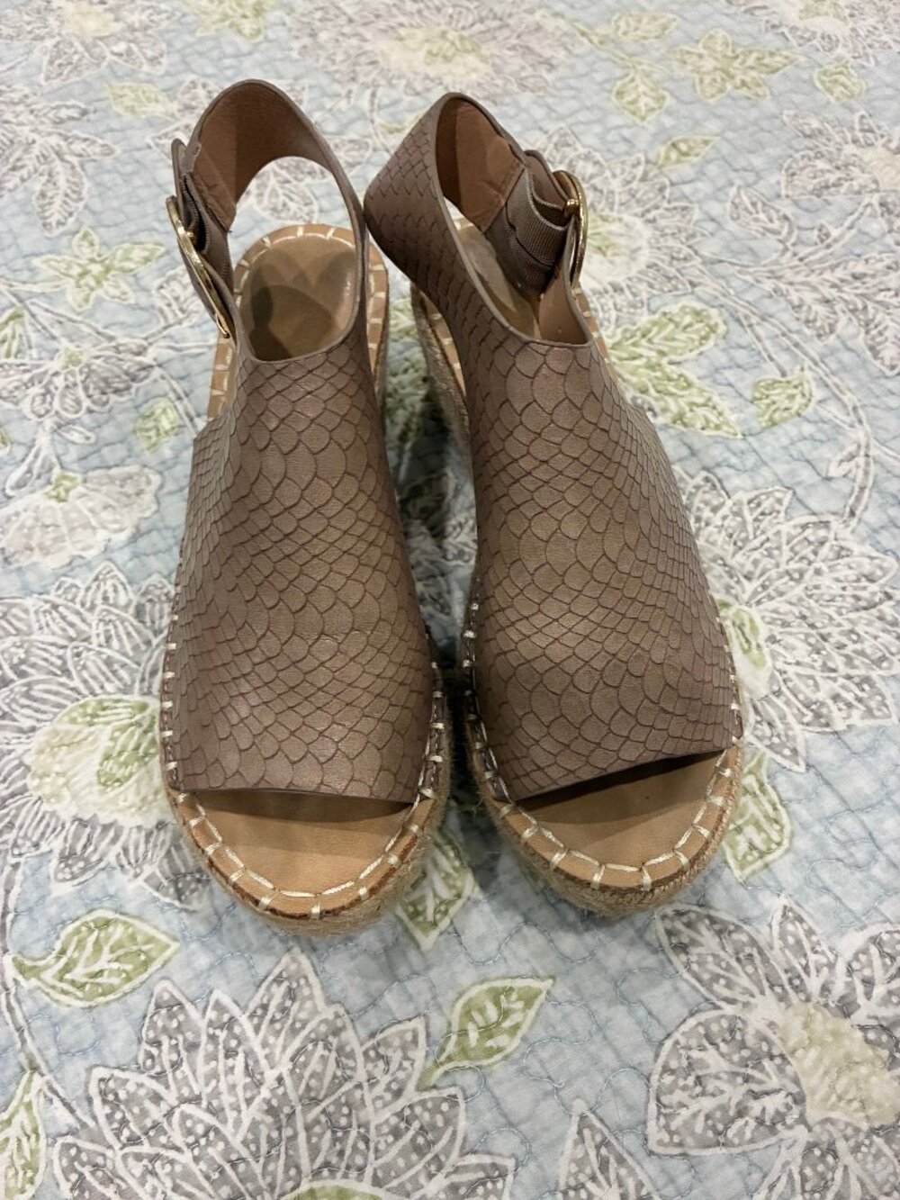 Catherine Malandrino Taupe Size 6.5